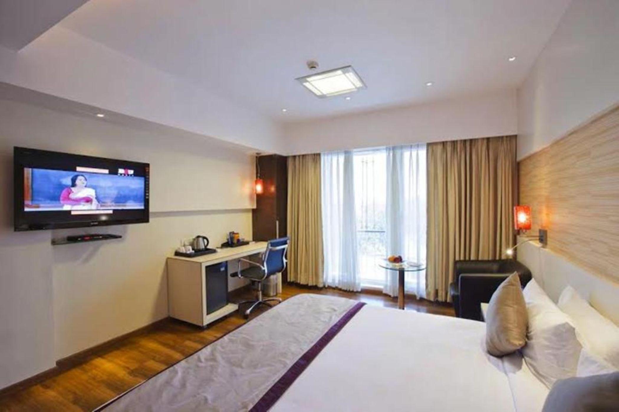 Spree Shivai Hotel Pune Pimpri-Chinchwad Екстериор снимка