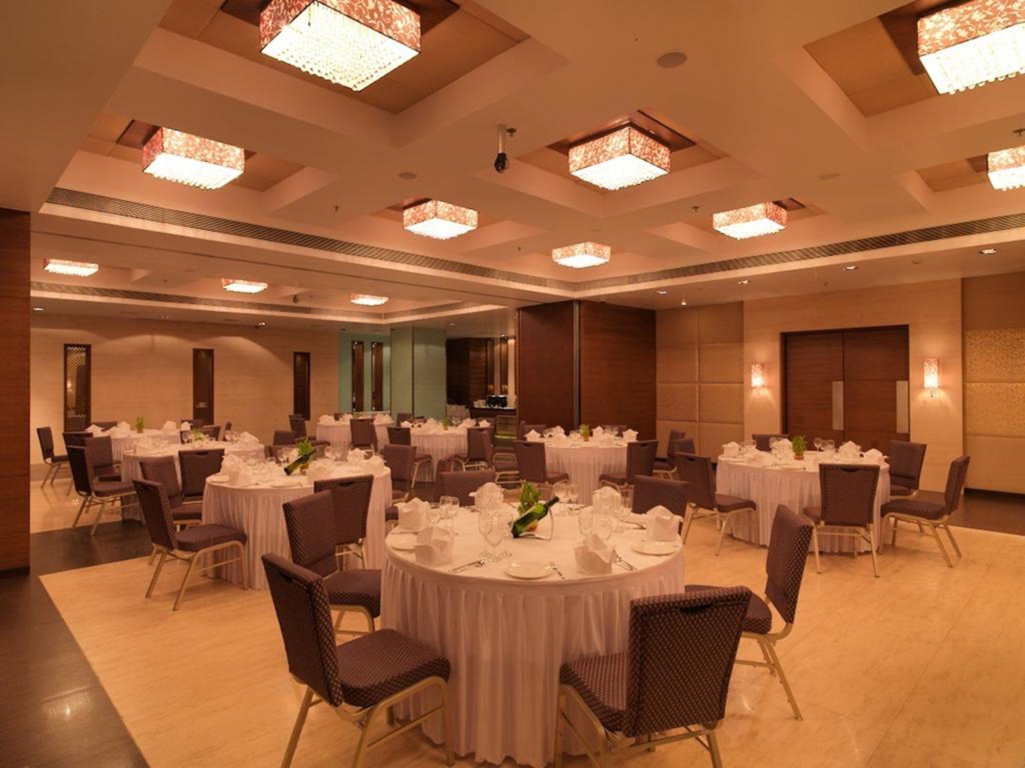 Spree Shivai Hotel Pune Pimpri-Chinchwad Екстериор снимка